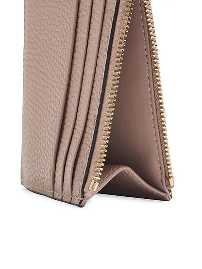 Rockstud Grainy Calfskin Cardholder with Zipper