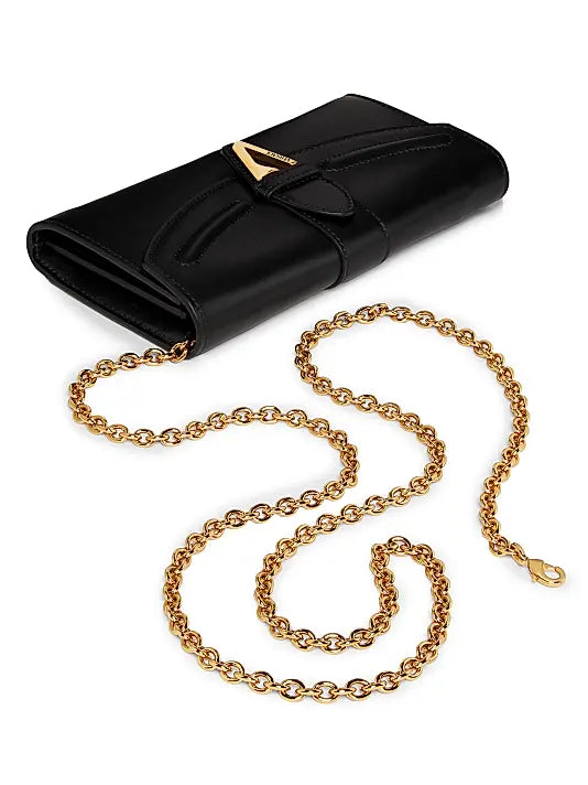 V-Logo Leather Wallet-On-Chain Bag